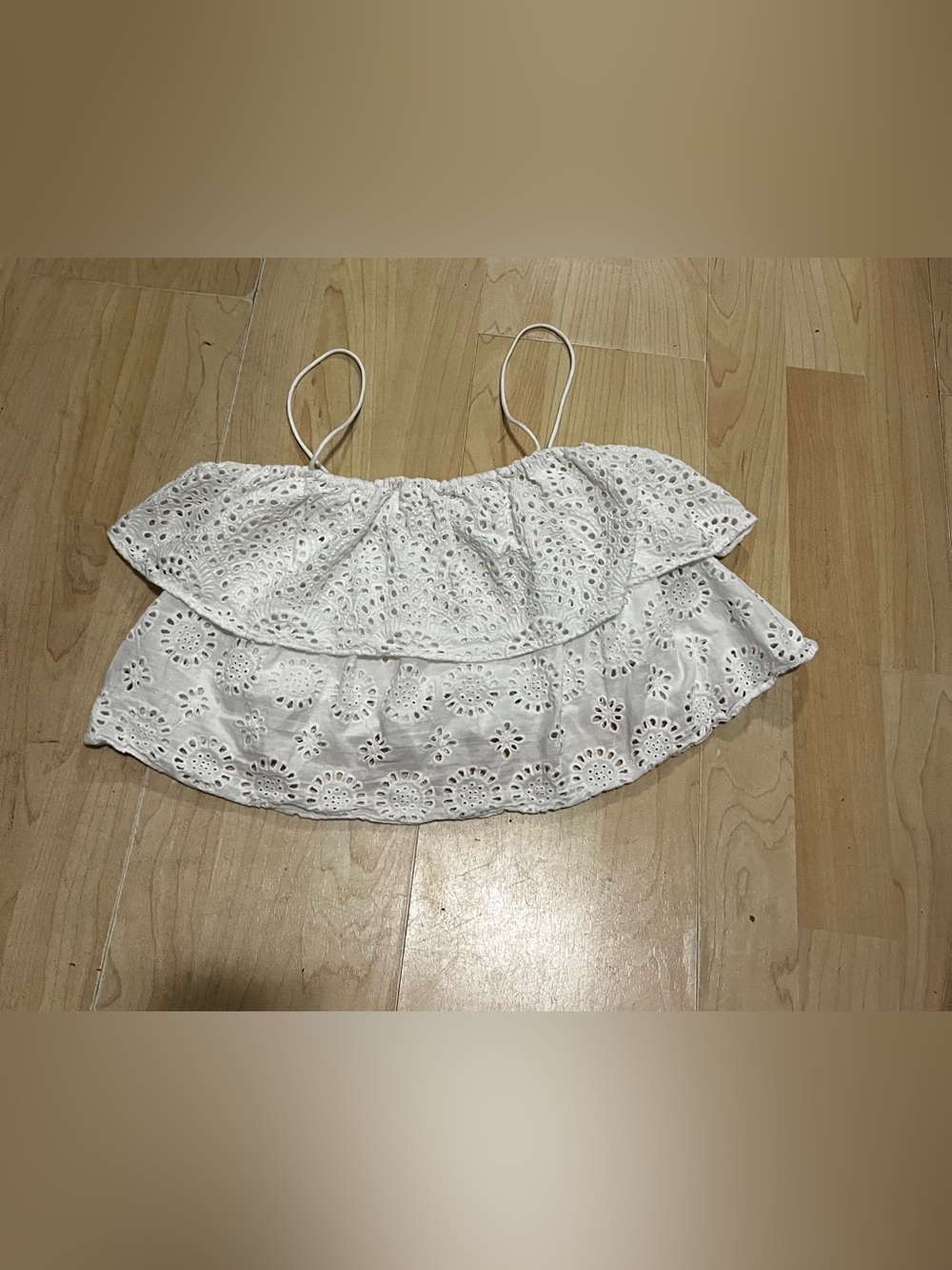 Alice + Olivia White Eyelet Ruffle Crop top